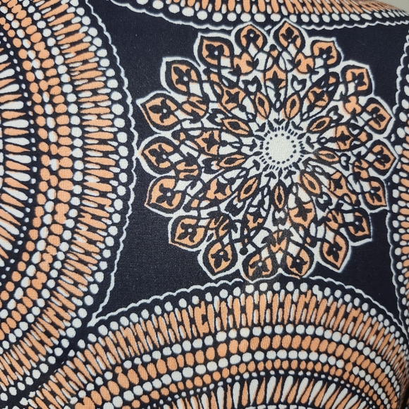 Banana Republic tunic top with flared sleeves and tie waist size small - Picture 7 of 9